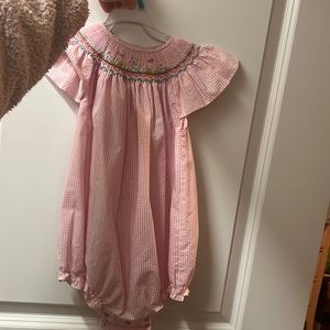 Smocked bubble - with rabbits perfect for Easter! With little white stockings :)